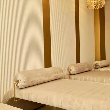 Stunning Luxury With Pool And Security Apartman