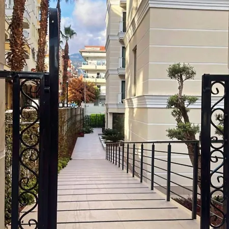 Apartman Stunning Luxury With Pool And Security Alanya