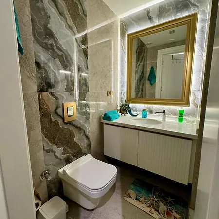 Stunning Luxury With Pool And Security *