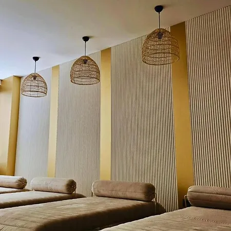 Stunning Luxury With Pool And Security شقة *
