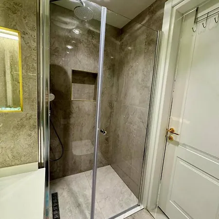 Stunning Luxury With Pool And Security Apartment Alanya